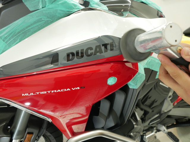 バイクコーティング DUCATI Multistrada V4S／CERAMIC PRO 9Hコーティング施工