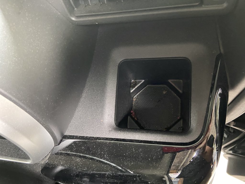 スズキ スペーシアカスタム ルームクリーニング施工事例のご紹介