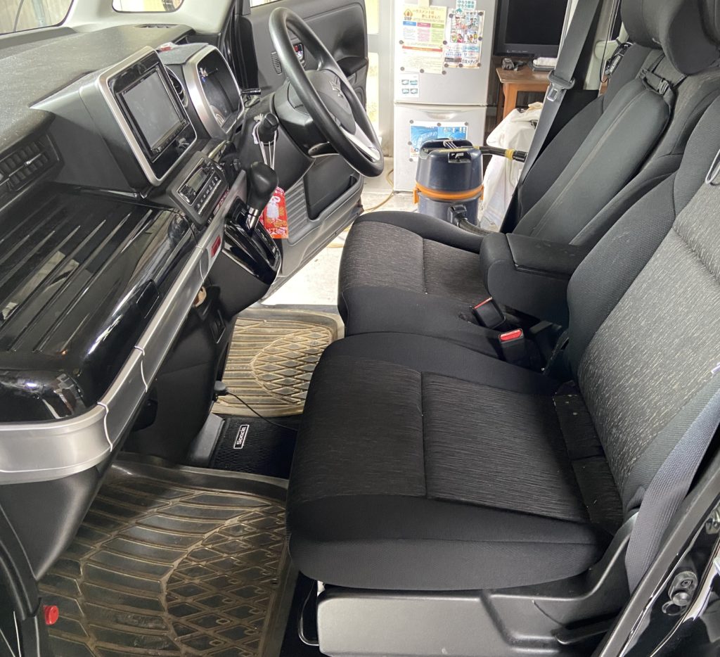 スズキ スペーシアカスタム ルームクリーニング施工事例のご紹介