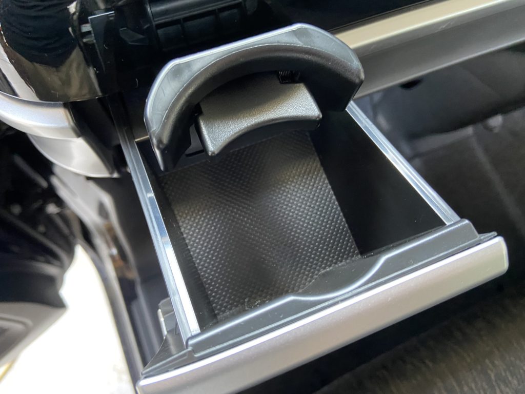 スズキ スペーシアカスタム ルームクリーニング施工事例のご紹介