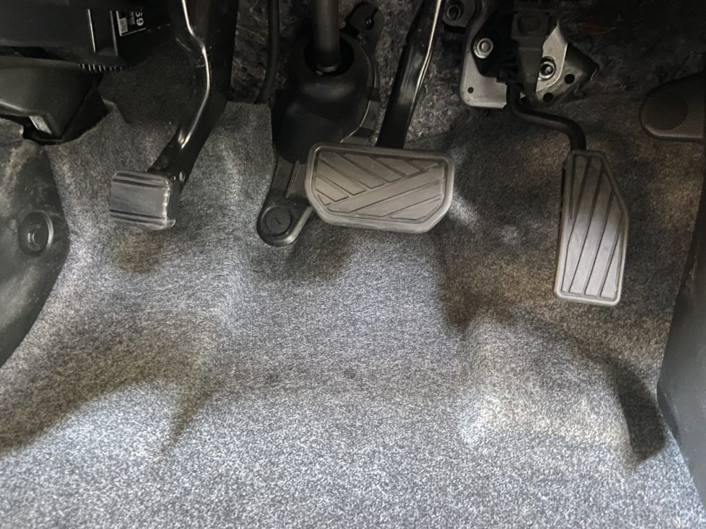 スズキ スペーシアカスタム ルームクリーニング施工事例のご紹介