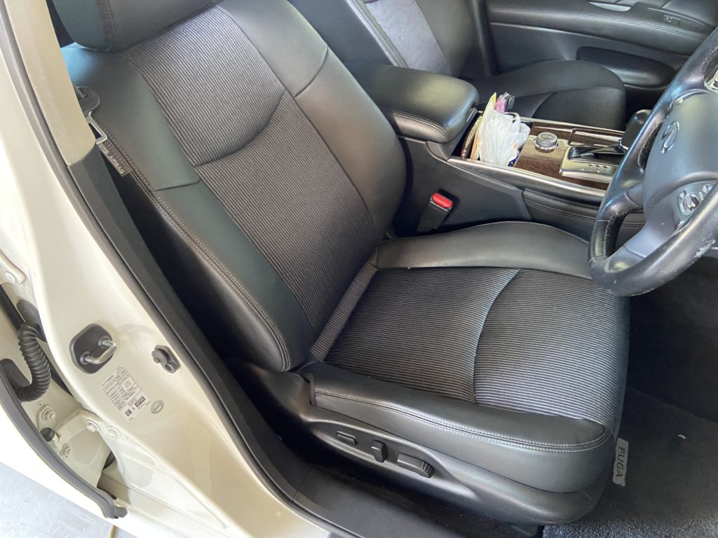 日産　フーガ　レザーシートリペア施工事例のご紹介