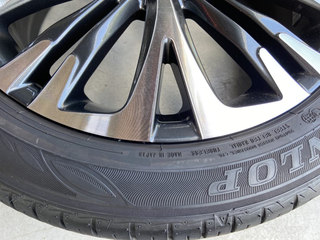 トヨタ　ヤリスクロス　ダイヤモンドカット　ホイールリペア施工事例のご紹介