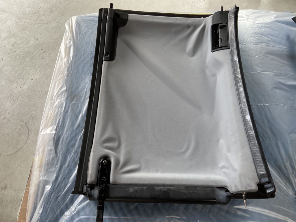 スマート ロードスター 天井張替え作業のご紹介