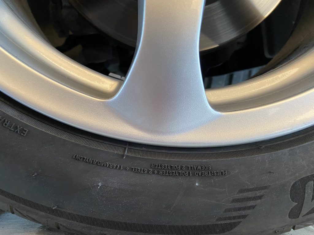 日産 スカイライン ホイールリペア施工事例のご紹介