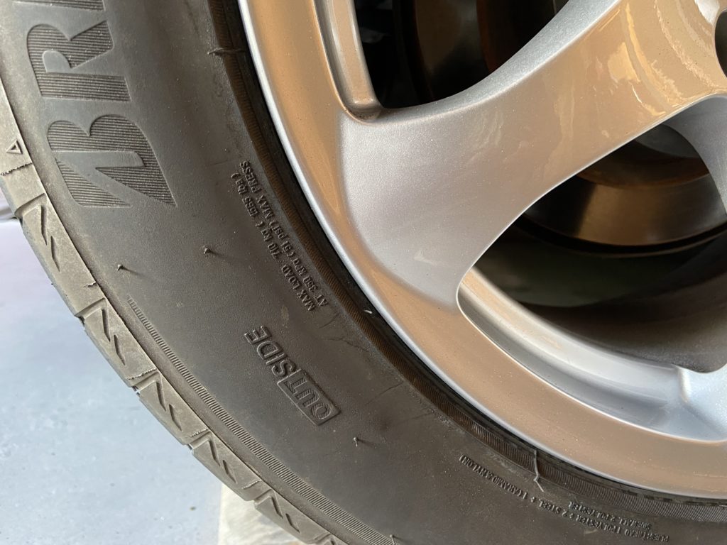 日産 スカイライン ホイールリペア施工事例のご紹介