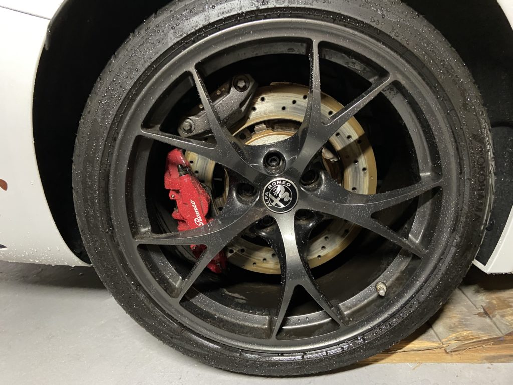 アルファロメオ　ジュリア　ホイールリペア施工事例のご紹介