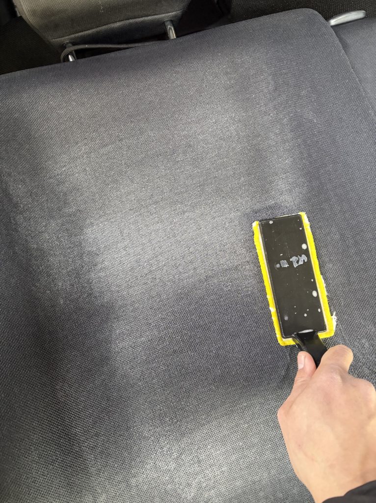 ホンダ　N-BOXカスタム　ルームクリーニング施工事例のご紹介