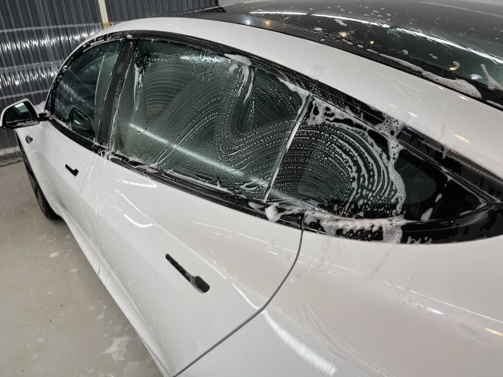 テスラ モデル3 FEYNLABコーティング CERAMIC by Paul Dalton コーティング施工事例のご紹介。