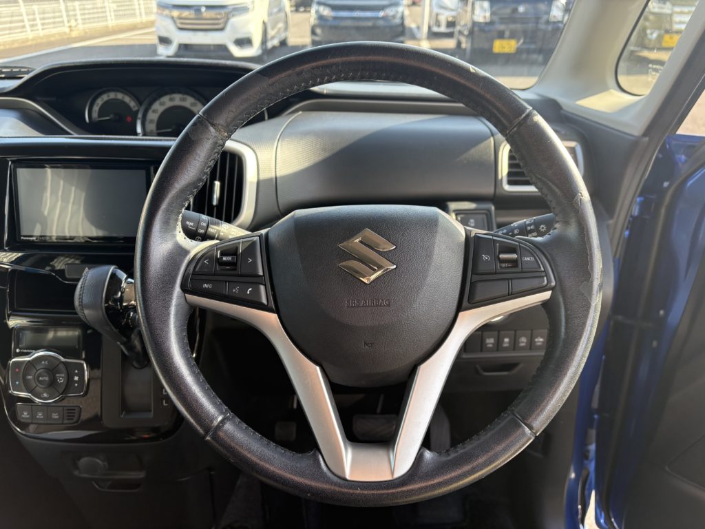 スズキ　ソリオ　ステアリングリペア施工事例のご紹介