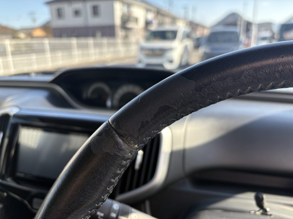 スズキ　ソリオ　ステアリングリペア施工事例のご紹介