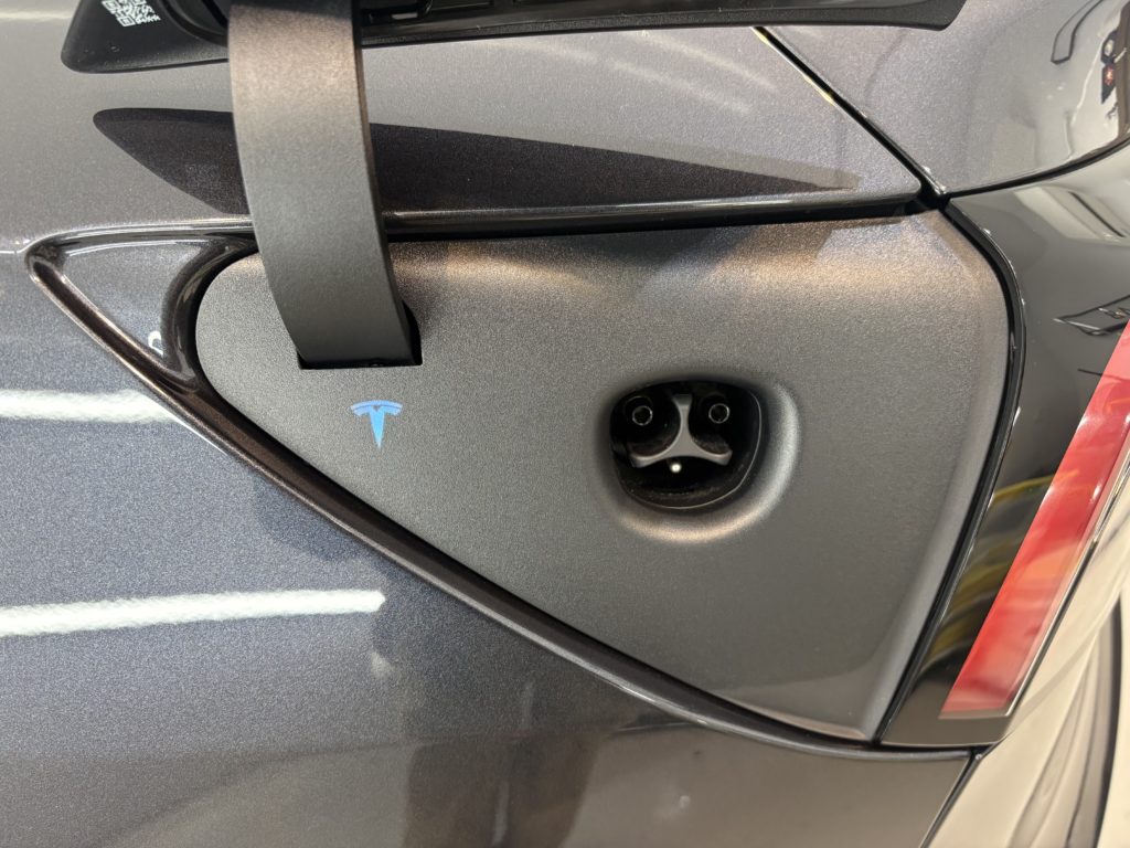 テスラ モデル3 FEYNLABコーティング CERAMIC by Paul Dalton コーティング施工事例のご紹介。