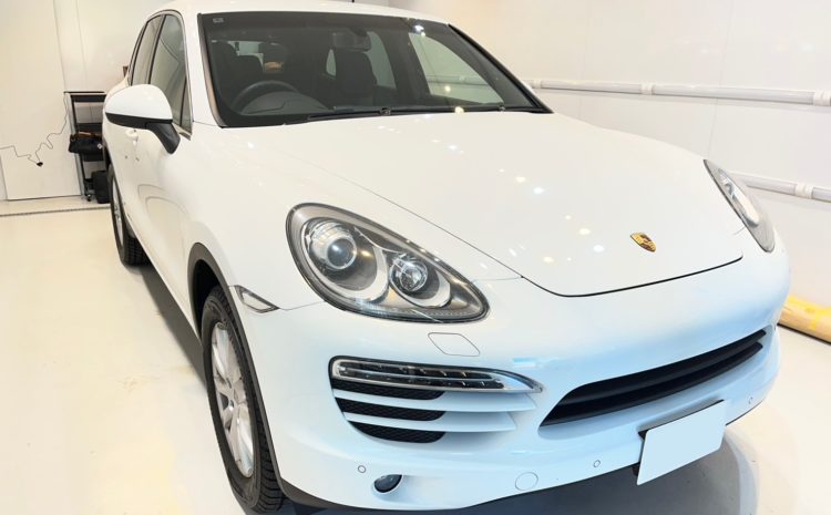 ポルシェ　カイエン　天井張替え作業のご紹介　