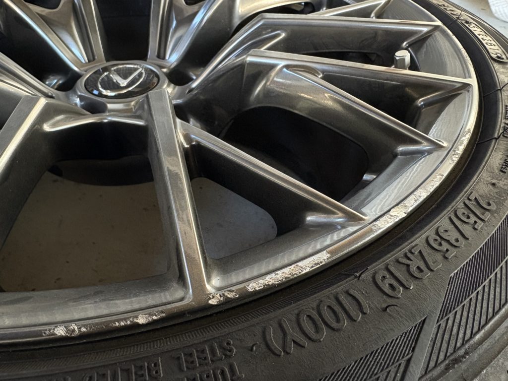 レクサス　ホイールリペア施工事例のご紹介