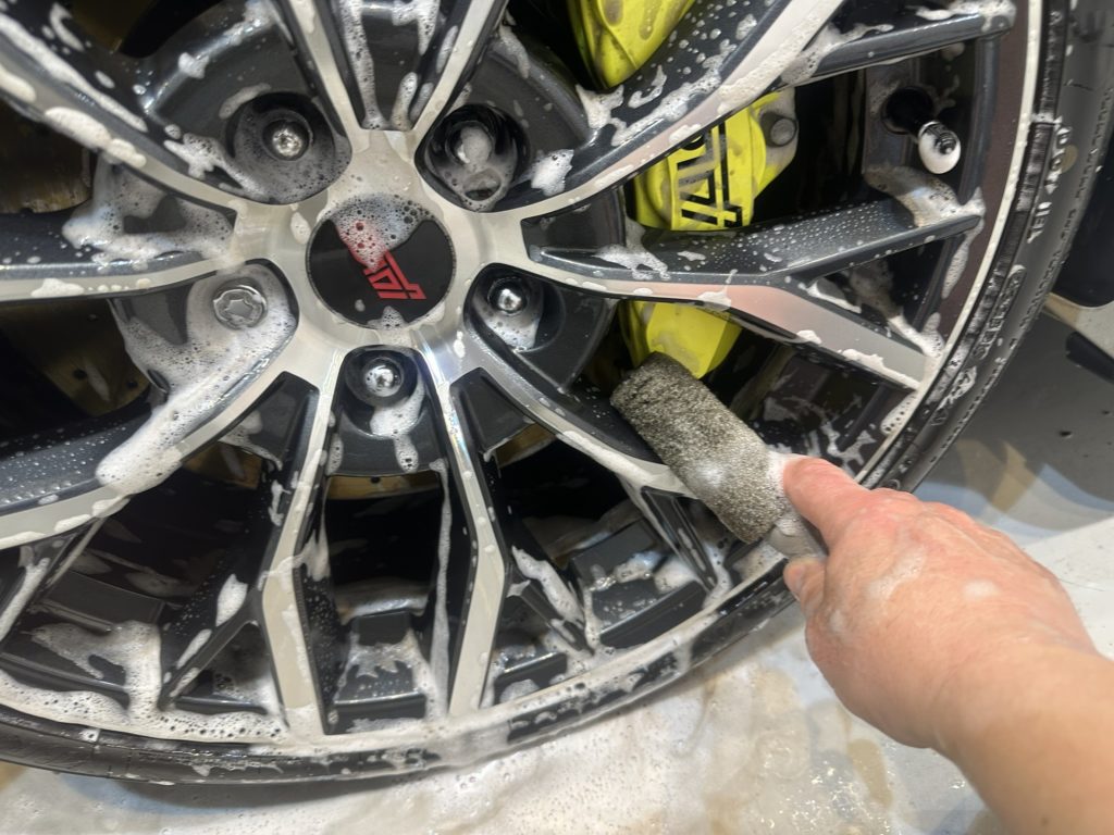 スバル WRX STI FEYNLABコーティング CERAMIC by Paul Dalton コーティング施工事例のご紹介