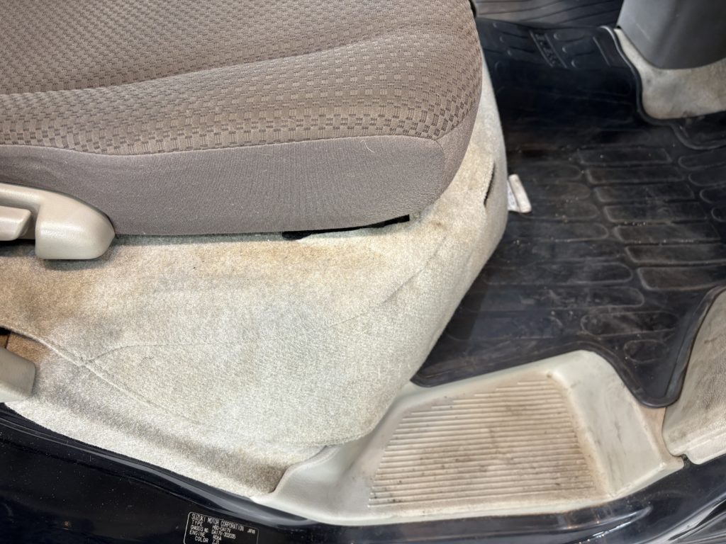 スズキ　エブリイ　ルームクリーニング施工事例のご紹介