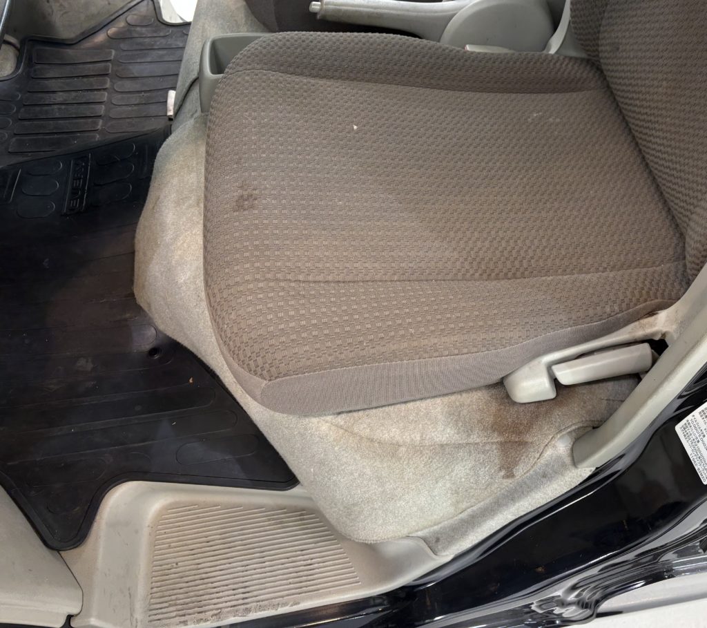 スズキ　エブリイ　ルームクリーニング施工事例のご紹介