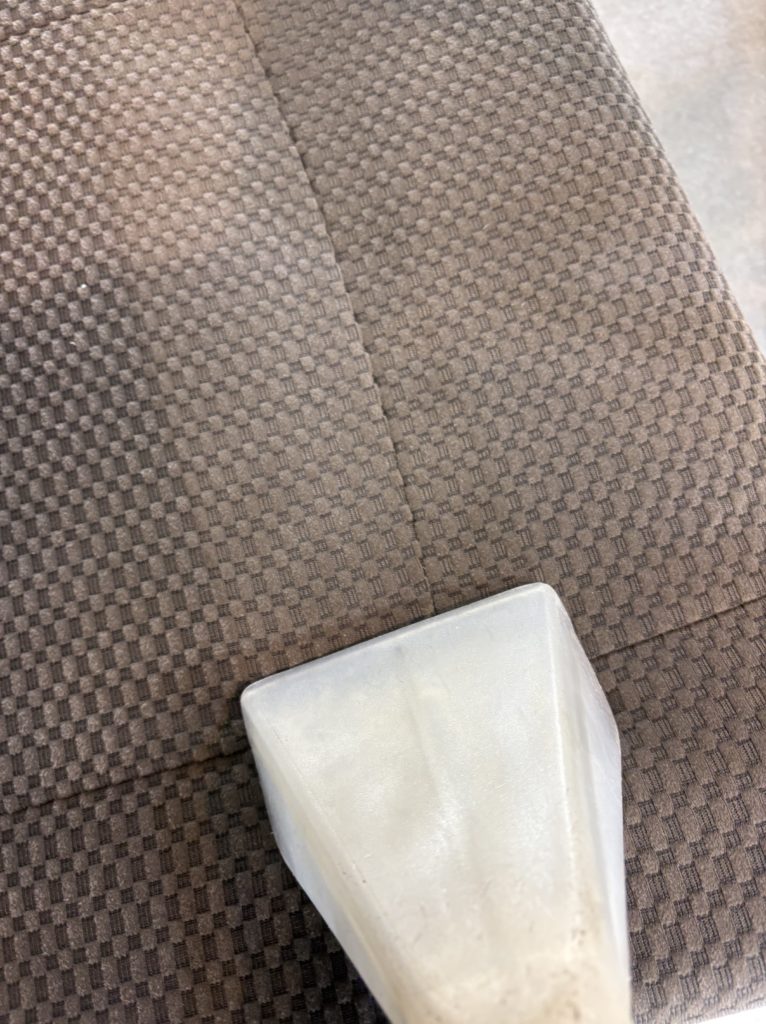 スズキ　エブリイ　ルームクリーニング施工事例のご紹介