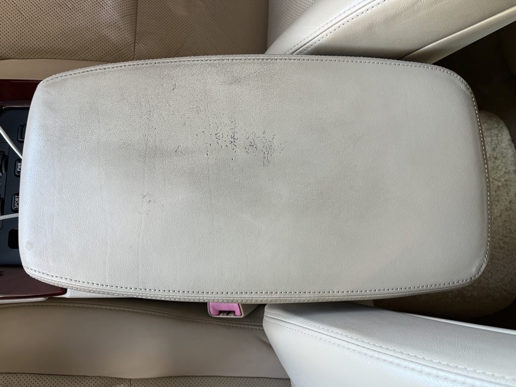 レクサス　GS350　レザーシートリペア施工事例のご紹介