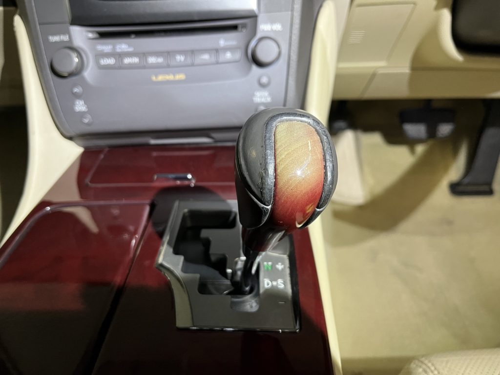 レクサス　GS350　レザーシートリペア施工事例のご紹介