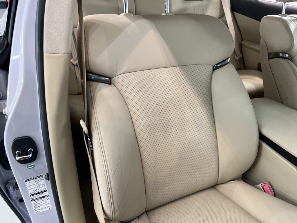 レクサス　GS350　レザーシートリペア施工事例のご紹介